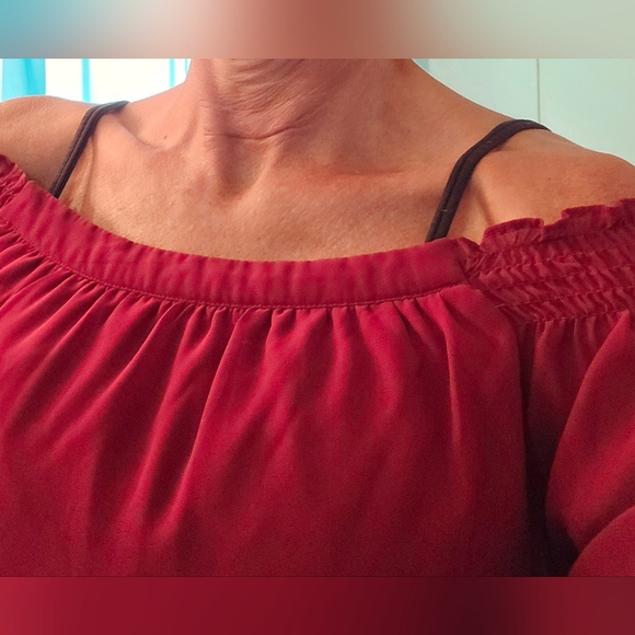 Beautiful burgundy off the shoulder blouse with 3/4 sleeves and lace trim. - Picture 5 of 6